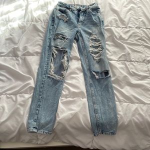 Aeropostale distressed mom jeans size 00